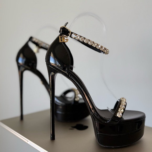 Like new Dolce & Gabbana Patent leather platform sandals 37 $1,695 - Picture 2 of 14